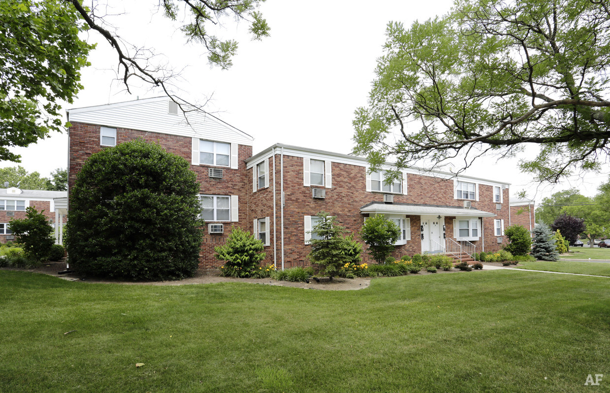 Gallery Taylor Gardens